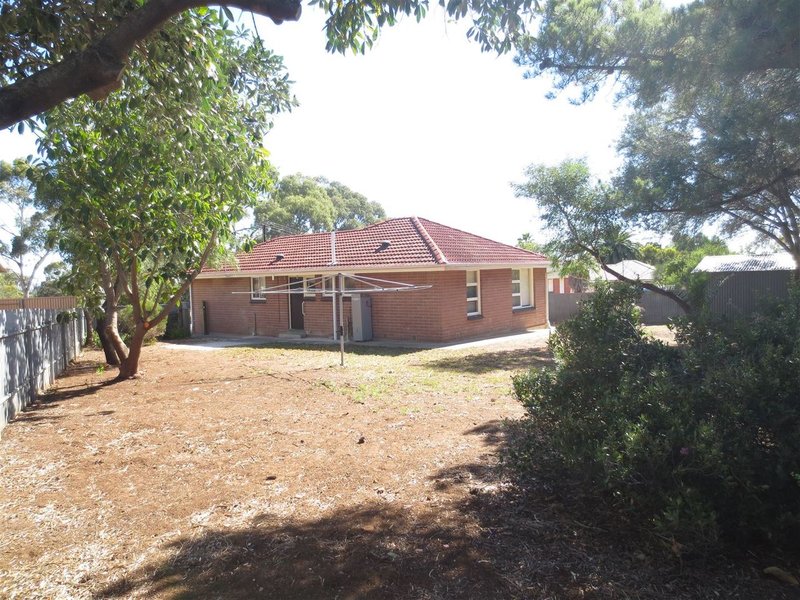 Photo - 34 Adrian Street, Christie Downs SA 5164 - Image 12