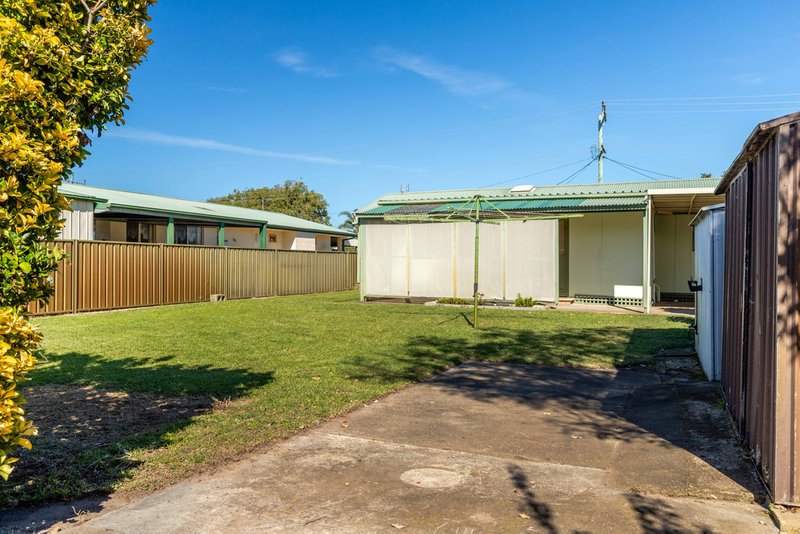 Photo - 34 Ainslie Parade, Tomakin NSW 2537 - Image 11