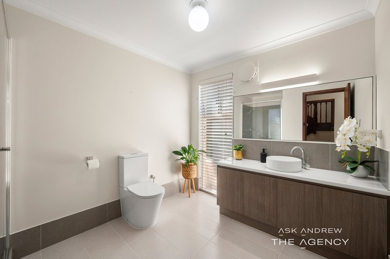 Photo - 34 Ainsworth Loop, Booragoon WA 6154 - Image 25
