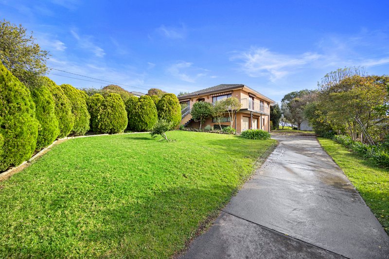 Photo - 34 Albert Hill Road, Lilydale VIC 3140 - Image 2