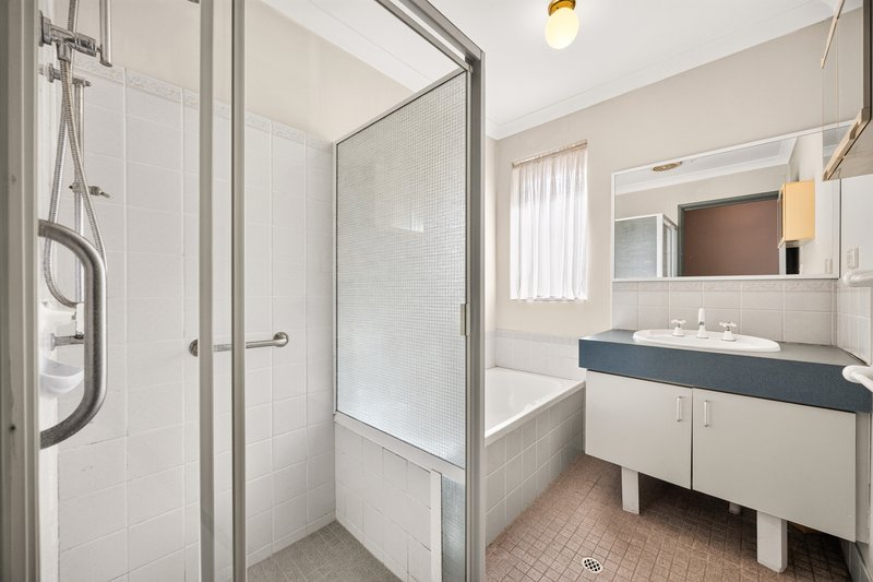 Photo - 3/4 Alder Court, Ballajura WA 6066 - Image 25