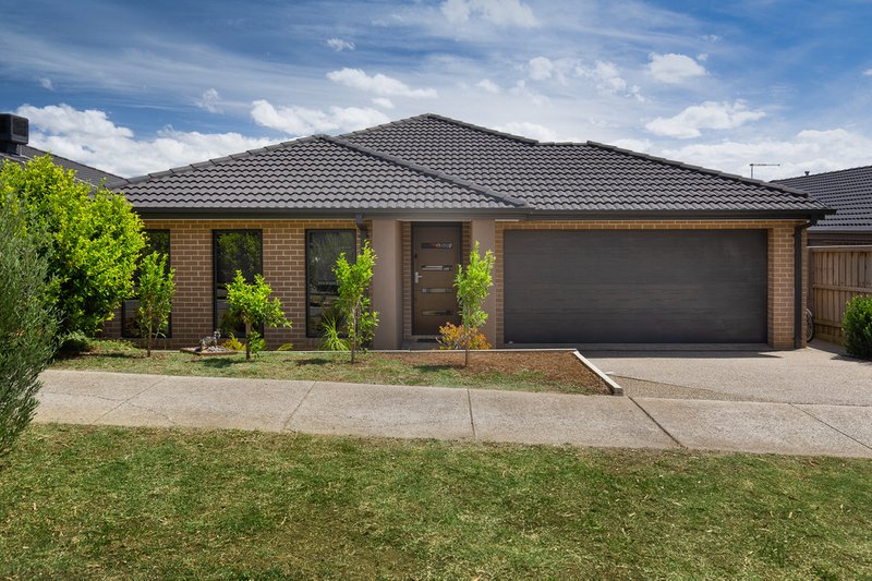 34 Almondsbury Avenue, Berwick VIC 3806