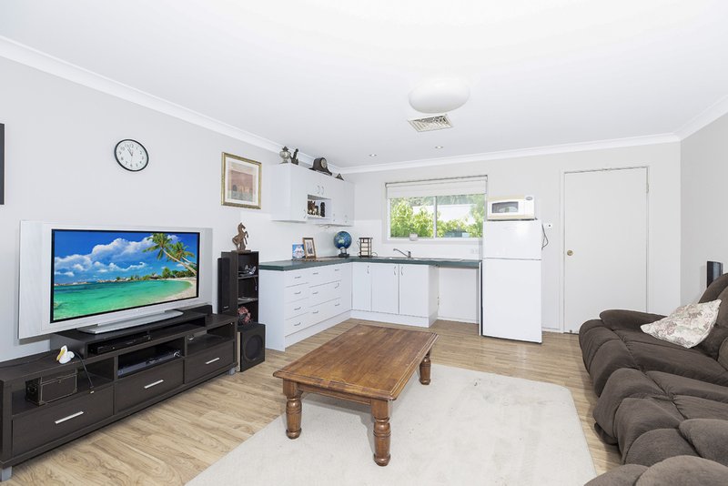 Photo - 34 Ambrose Street, Carey Bay NSW 2283 - Image 14