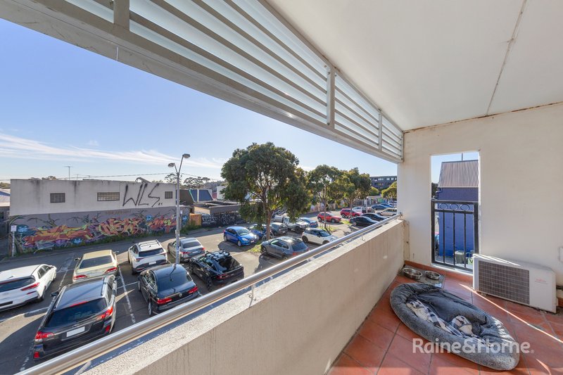 Photo - 3,4 and 5/32 Little Eastment Street, Northcote VIC 3070 - Image 4