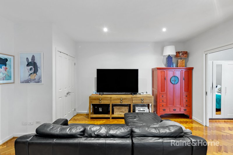 Photo - 3,4 and 5/32 Little Eastment Street, Northcote VIC 3070 - Image 6