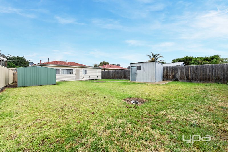 Photo - 34 Andrew Road, St Albans VIC 3021 - Image 12