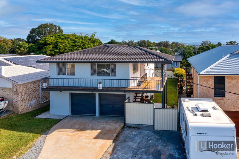 Photo - 34 Ashbourne Terrace, Biggera Waters QLD 4216 - Image 16