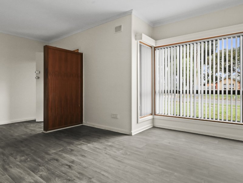 Photo - 34 Ashton Road, Davoren Park SA 5113 - Image 2