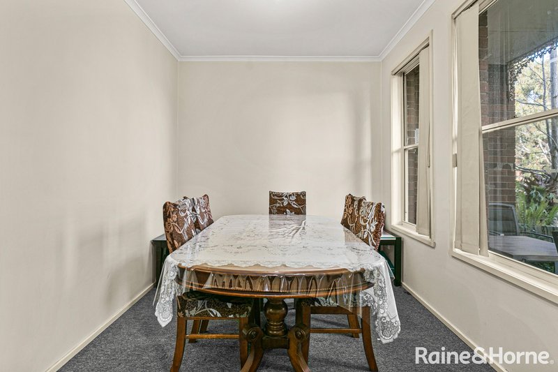 Photo - 34 Athol Avenue, Roxburgh Park VIC 3064 - Image 5