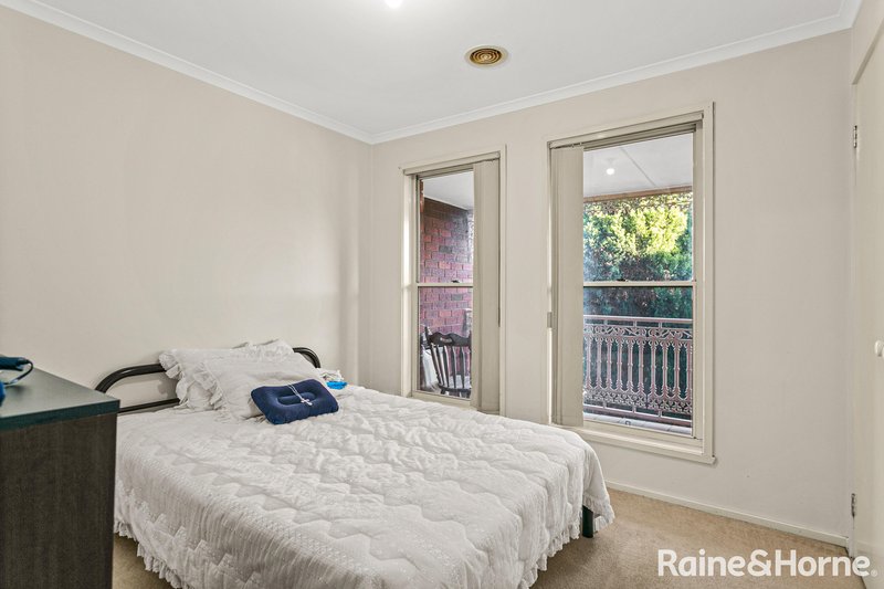 Photo - 34 Athol Avenue, Roxburgh Park VIC 3064 - Image 7