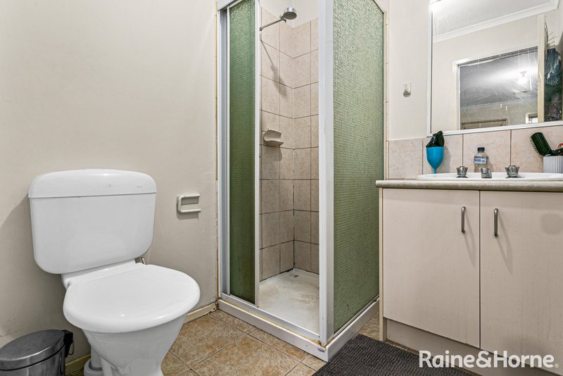 Photo - 34 Athol Avenue, Roxburgh Park VIC 3064 - Image 11