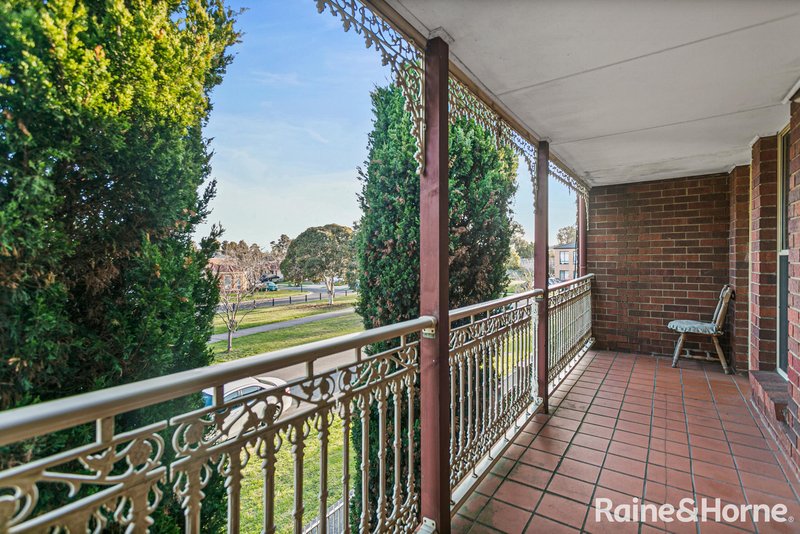 Photo - 34 Athol Avenue, Roxburgh Park VIC 3064 - Image 12