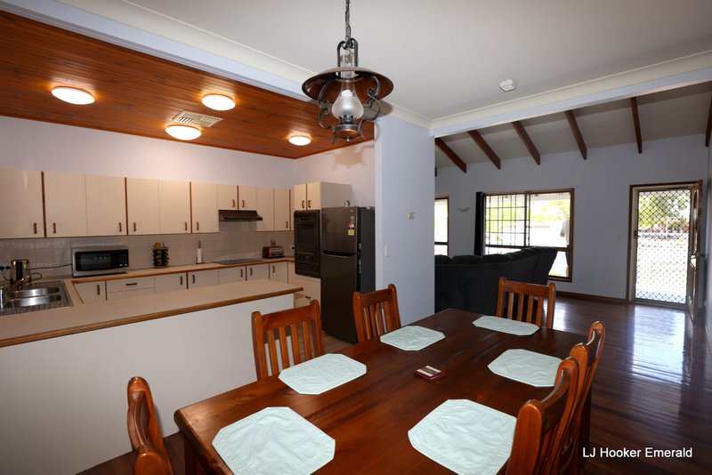 Photo - 34 Bailey Street, Capella QLD 4723 - Image 7