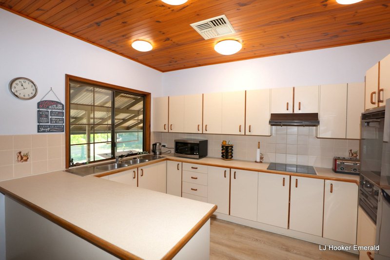 Photo - 34 Bailey Street, Capella QLD 4723 - Image 8