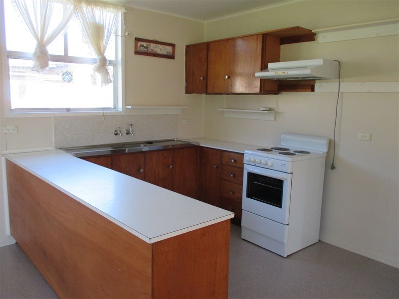 Photo - 34 Baillieu Street, Rosebery TAS 7470 - Image 2