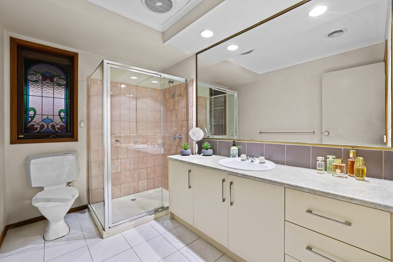 Photo - 34 Barber Drive, Hoppers Crossing VIC 3029 - Image 13