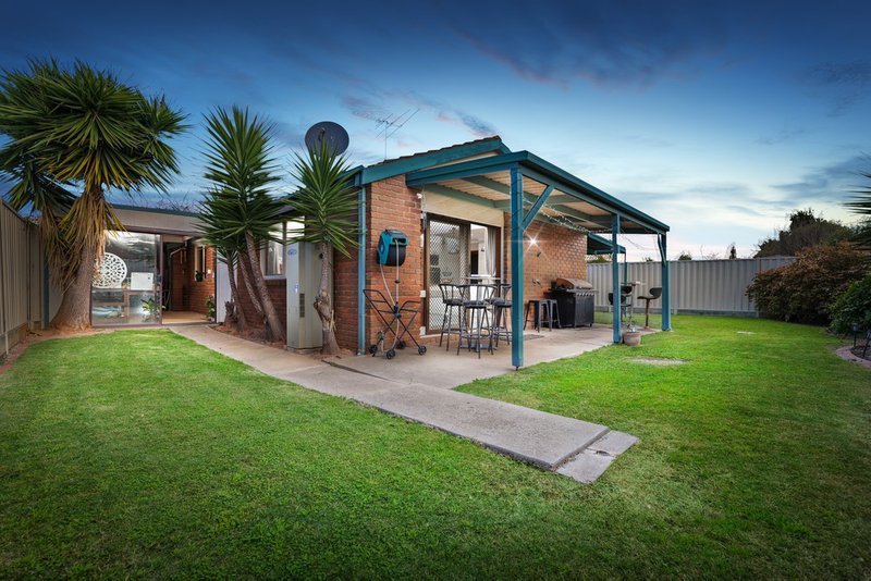 Photo - 34 Barber Drive, Hoppers Crossing VIC 3029 - Image 17