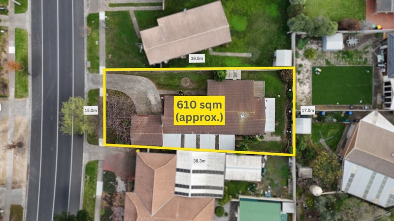 Photo - 34 Barber Drive, Hoppers Crossing VIC 3029 - Image 18