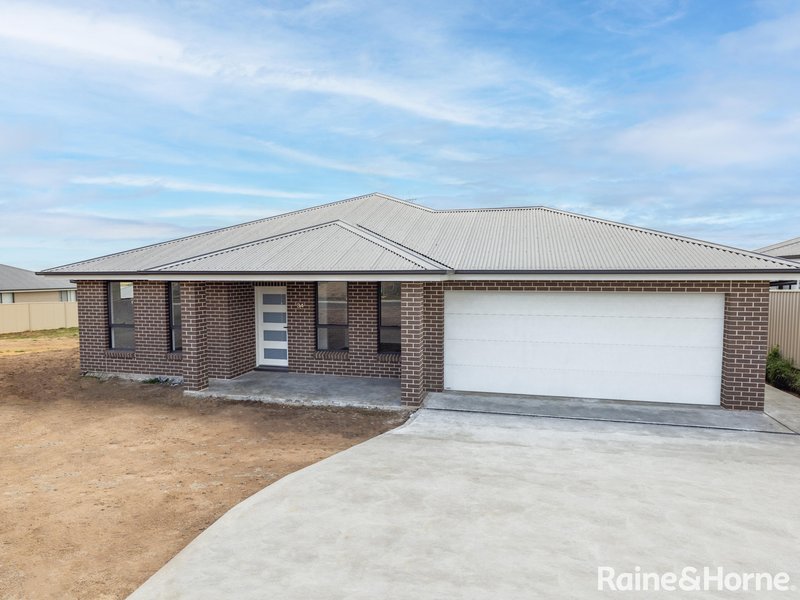 34 Basalt Way, Kelso NSW 2795