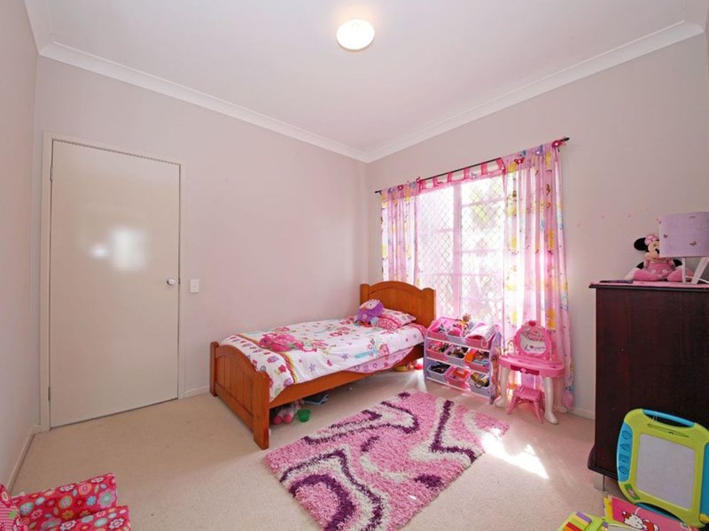 Photo - 34 Baybreeze Crescent, Murrumba Downs QLD 4503 - Image 6