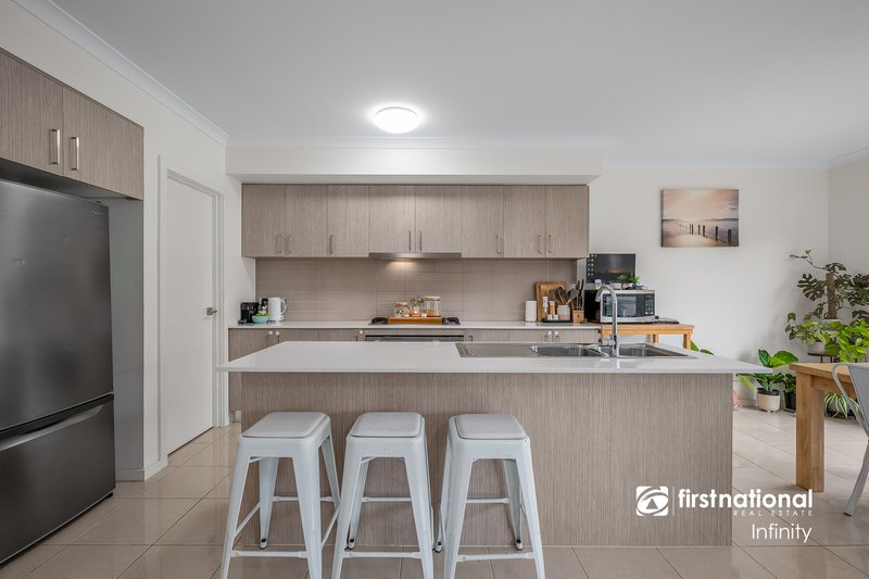 Photo - 34 Beagle Street, Tarneit VIC 3029 - Image 4