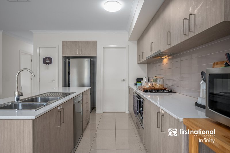 Photo - 34 Beagle Street, Tarneit VIC 3029 - Image 7