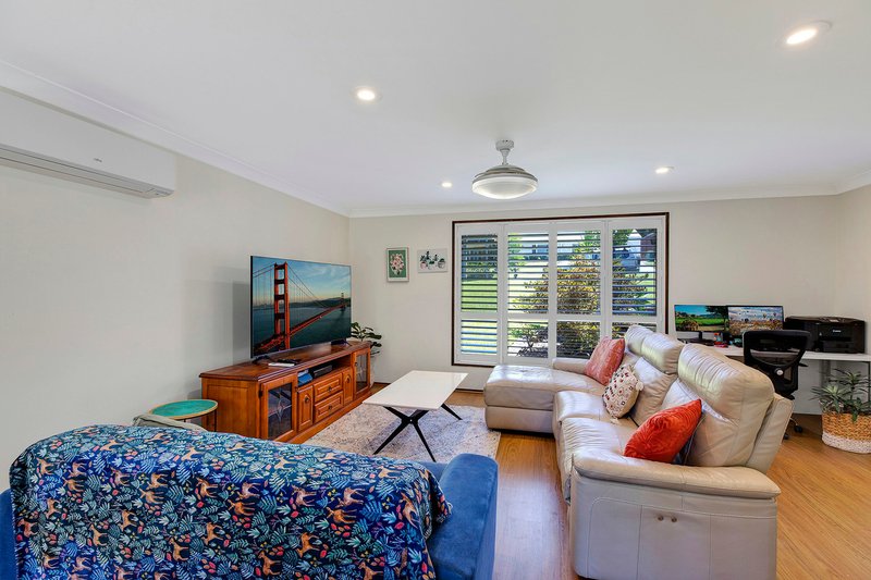 Photo - 34 Belford Avenue, Bateau Bay NSW 2261 - Image 2