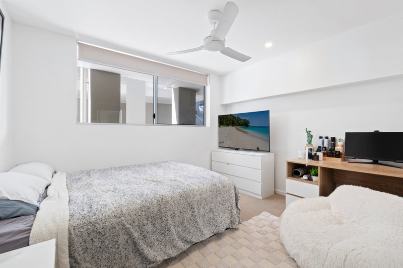 Photo - 3/4 Ben Lexcen Place, Robina QLD 4226 - Image 10