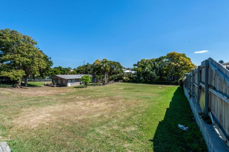 Photo - 34 Bergin Street, Booval QLD 4304 - Image 3