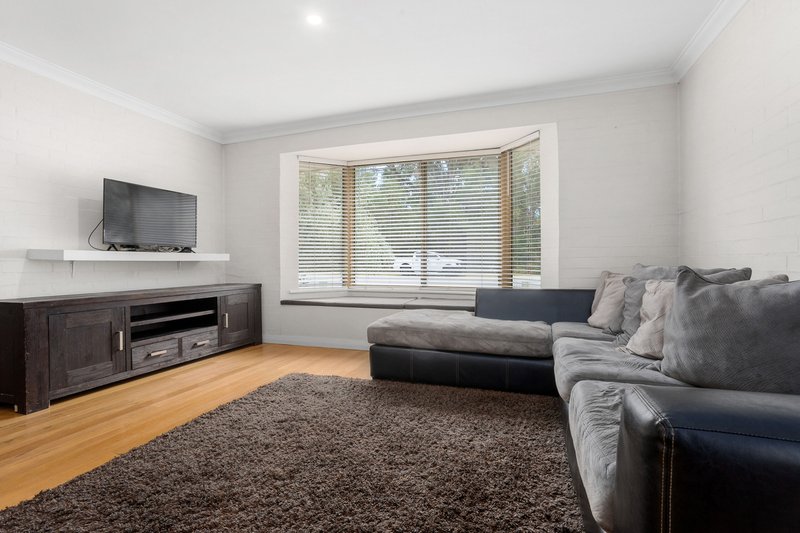 Photo - 34 Bibra Drive, Bibra Lake WA 6163 - Image 7