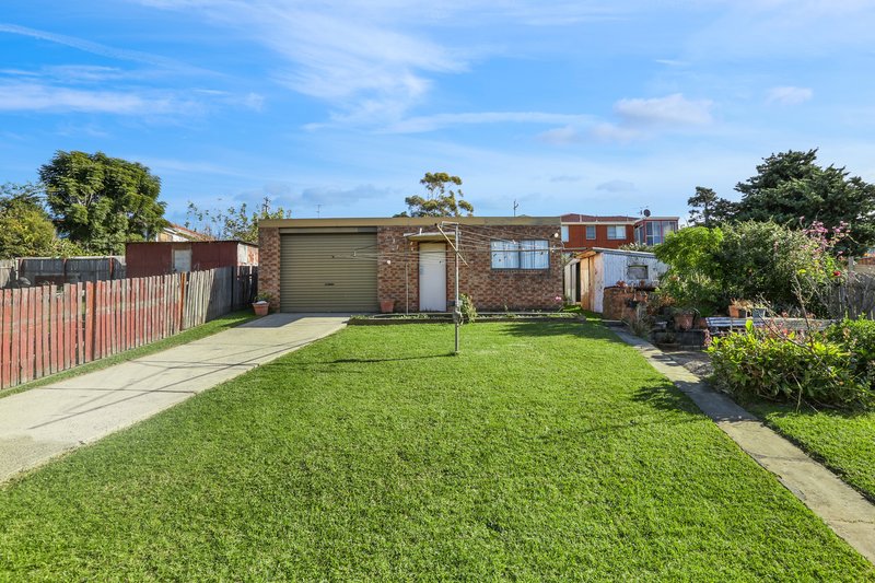 Photo - 34 Billabong Avenue, Dapto NSW 2530 - Image 7