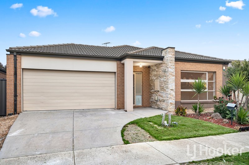 Photo - 34 Bluebell Drive, Craigieburn VIC 3064 - Image 2