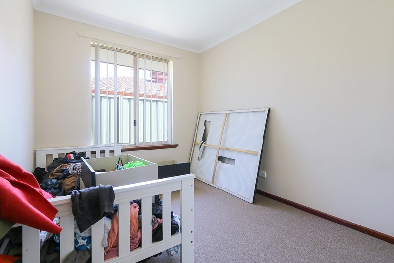 Photo - 34 Bondi Crescent, Warnbro WA 6169 - Image 14