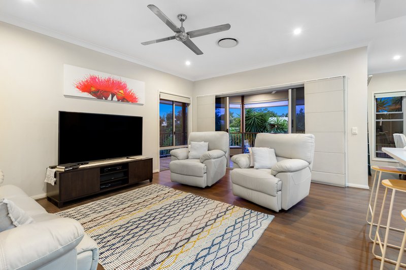 Photo - 34 Bowers Road South, Everton Hills QLD 4053 - Image 5