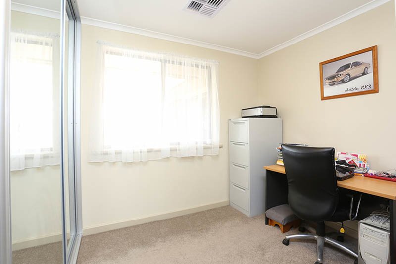 Photo - 34 Braunack Avenue, Tanunda SA 5352 - Image 4