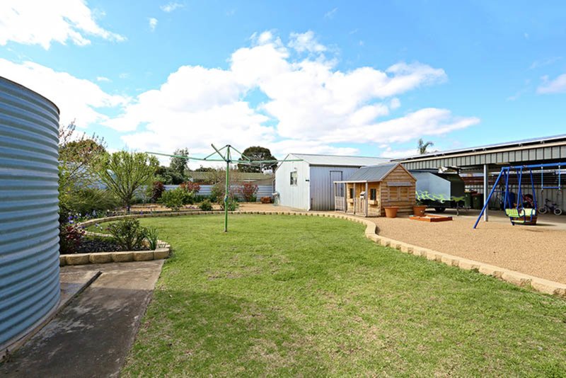 Photo - 34 Braunack Avenue, Tanunda SA 5352 - Image 7