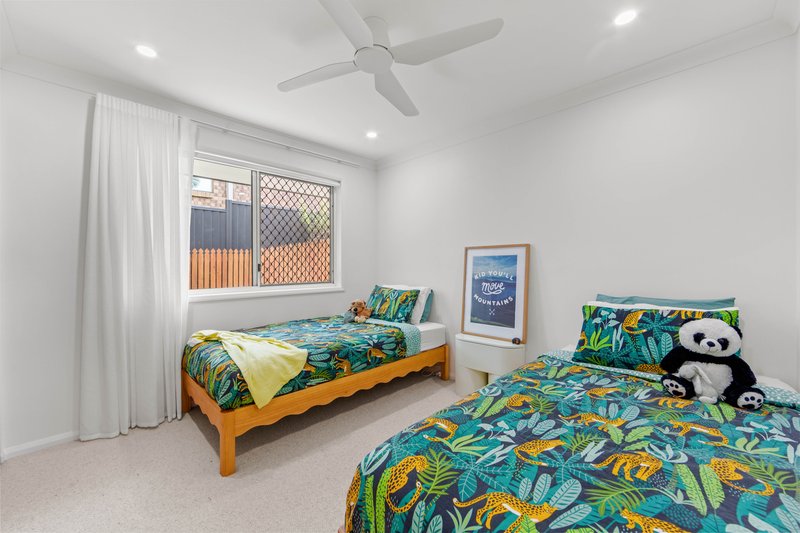 Photo - 34 Breakwater Road, Robina QLD 4226 - Image 9