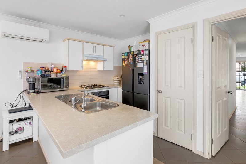 Photo - 34 Bristol Crescent, Davoren Park SA 5113 - Image 3