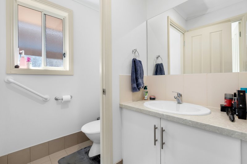 Photo - 34 Bristol Crescent, Davoren Park SA 5113 - Image 11