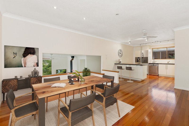 34 Broadwater Esplanade, Bilambil Heights NSW 2486