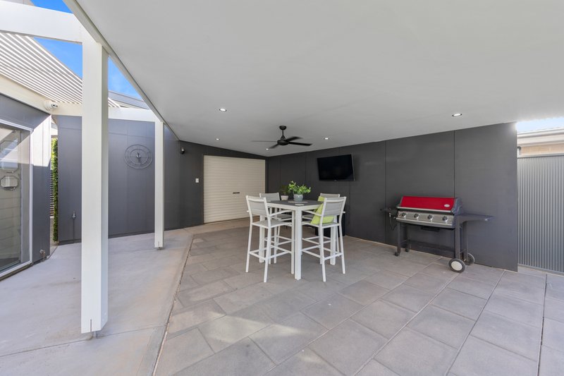 Photo - 34 Broadwater Place, Blakeview SA 5114 - Image 24