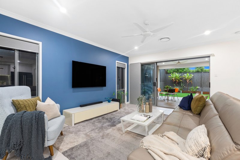 Photo - 34 Brockman Drive, Upper Kedron QLD 4055 - Image 4