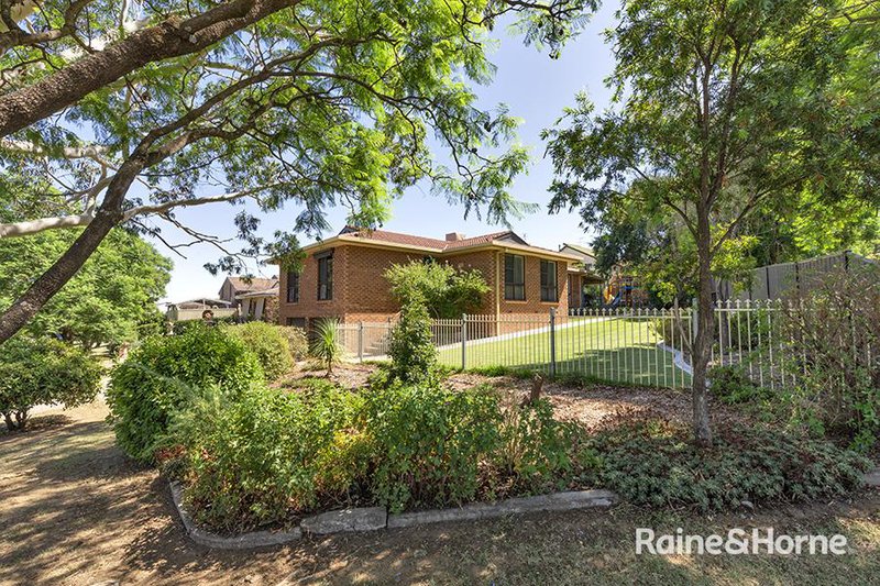 34 Brolga Way, Tamworth NSW 2340