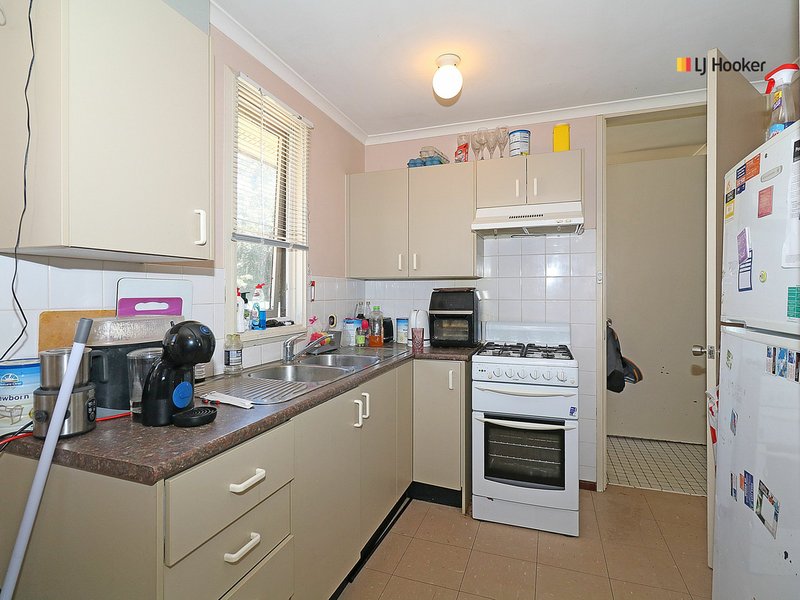 Photo - 34 Bruce Street, Tolland NSW 2650 - Image 4