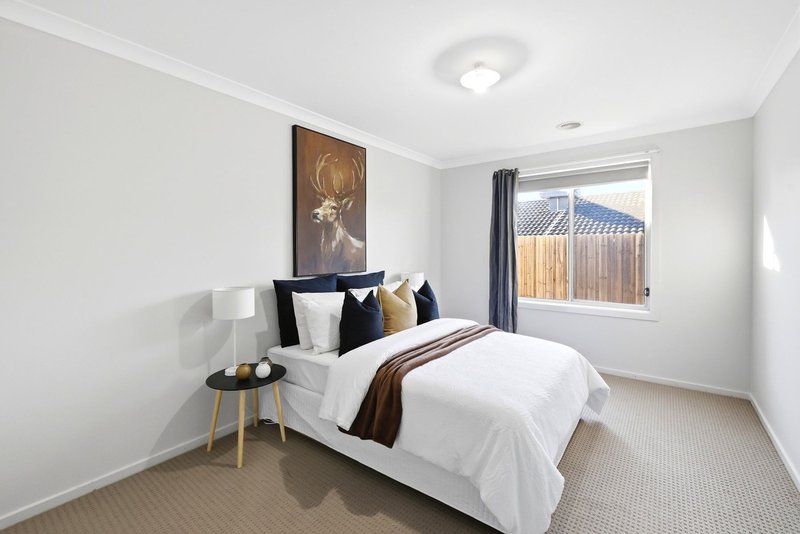 Photo - 34 Burbidge Drive, Bacchus Marsh VIC 3340 - Image 16