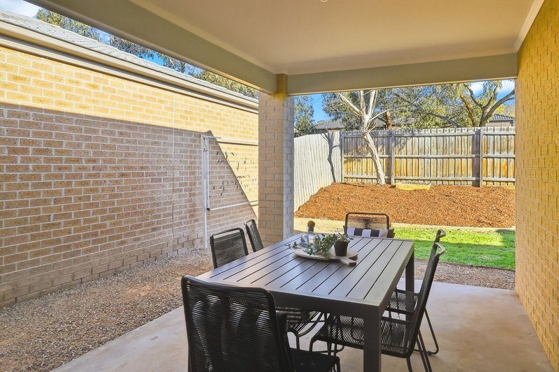 Photo - 34 Burbidge Drive, Bacchus Marsh VIC 3340 - Image 17
