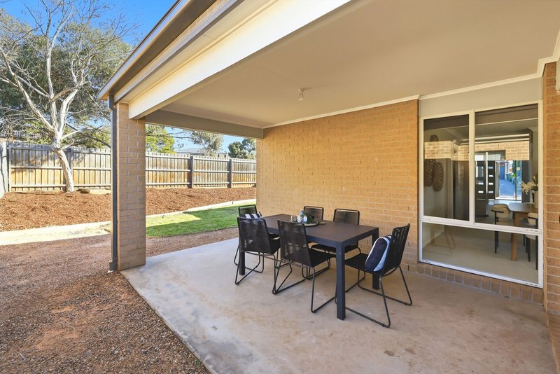 Photo - 34 Burbidge Drive, Bacchus Marsh VIC 3340 - Image 18