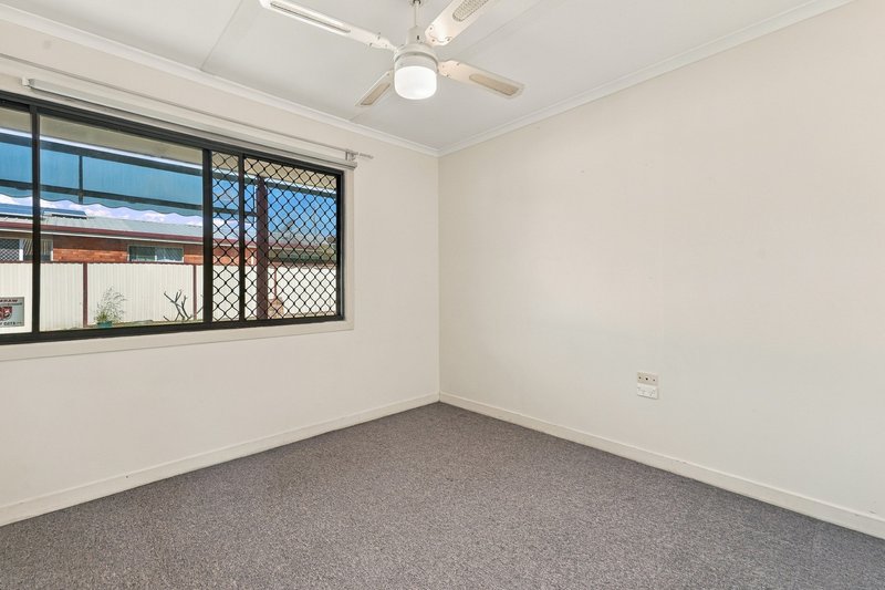 Photo - 34 Caddy Avenue, Urraween QLD 4655 - Image 3
