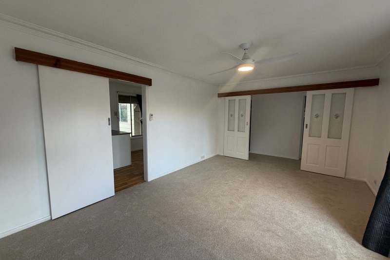Photo - 34 Campbell Parade, Cranbourne VIC 3977 - Image 3