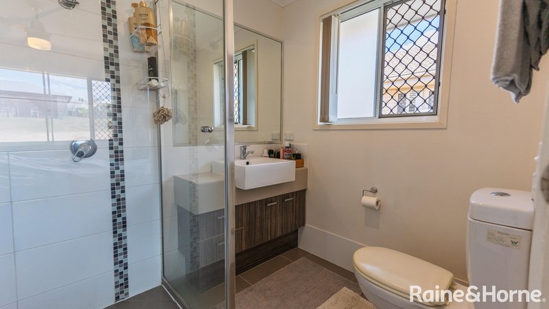 Photo - 34 Capital Drive, Rosenthal Heights QLD 4370 - Image 11